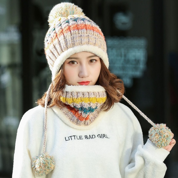 Winter Colorful Knit Pom Pom Hat with Neck Gaiter - Picture 3 of 7